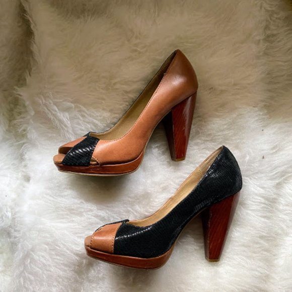 Kenneth Cole Reaction peep toe pumps 6M - Picture 9 of 10